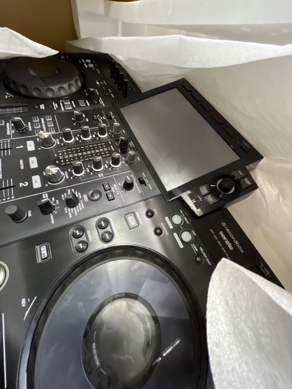 Photo 2 of Pioneer DJ XDJ-RX3 Digital DJ System