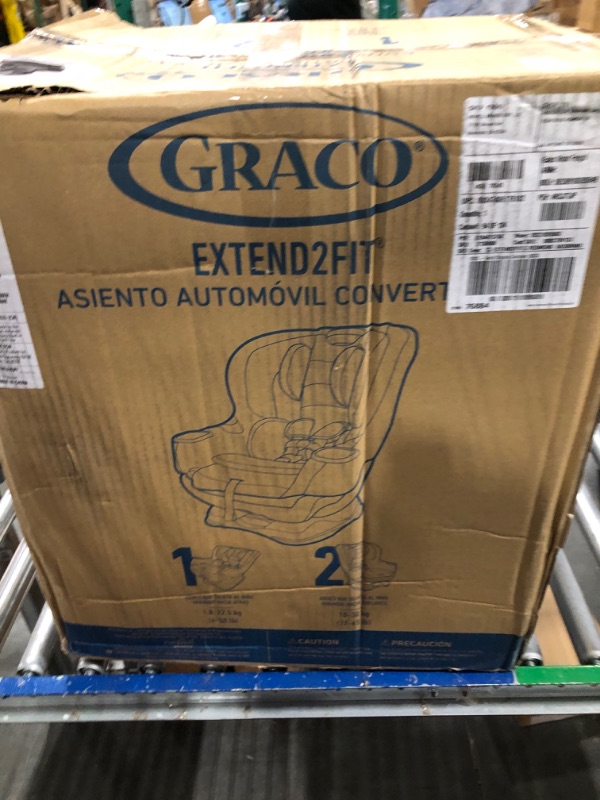 Photo 2 of Graco Extend2Fit Convertible Car Seat | Ride Rear Facing Longer with Extend2Fit, Redmond 2-in-1 Redmond