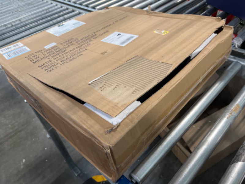 Photo 1 of Amazon Basics 3 Speed Box Fan, 20-Inch 20-inch Box Fan