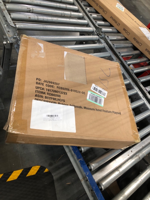 Photo 1 of Roblox Action Collection - Jailbreak: Museum Heist Playset [Includes Exclusive Virtual Item] & Action Collection - Legends of Roblox Six Figure Pack Museum Heist + Legends of Roblox