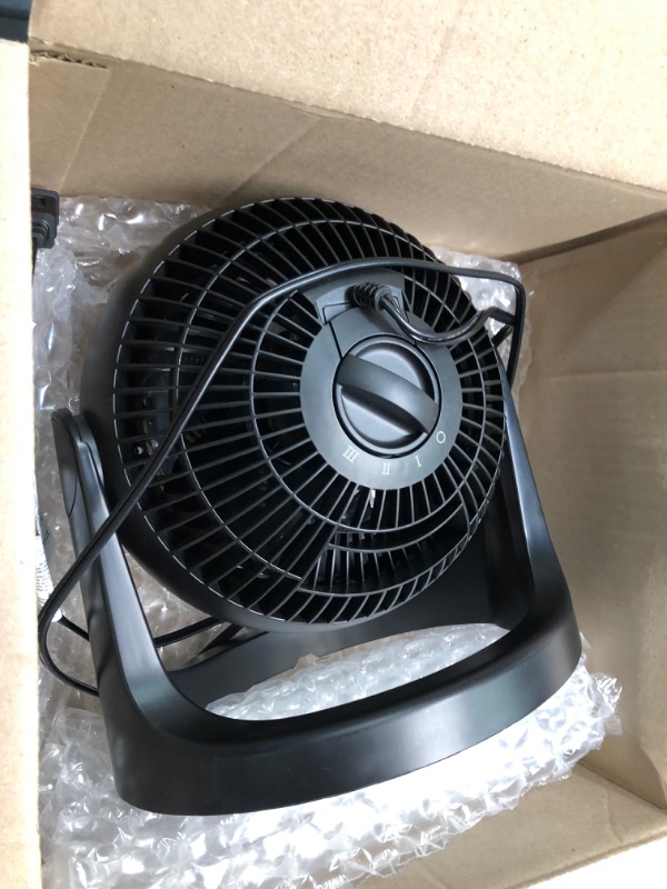 Photo 3 of Amazon Basics 3 Speed Small Room Air Circulator Fan, 7-Inch, Black 7-Inch Air Circulator Fan