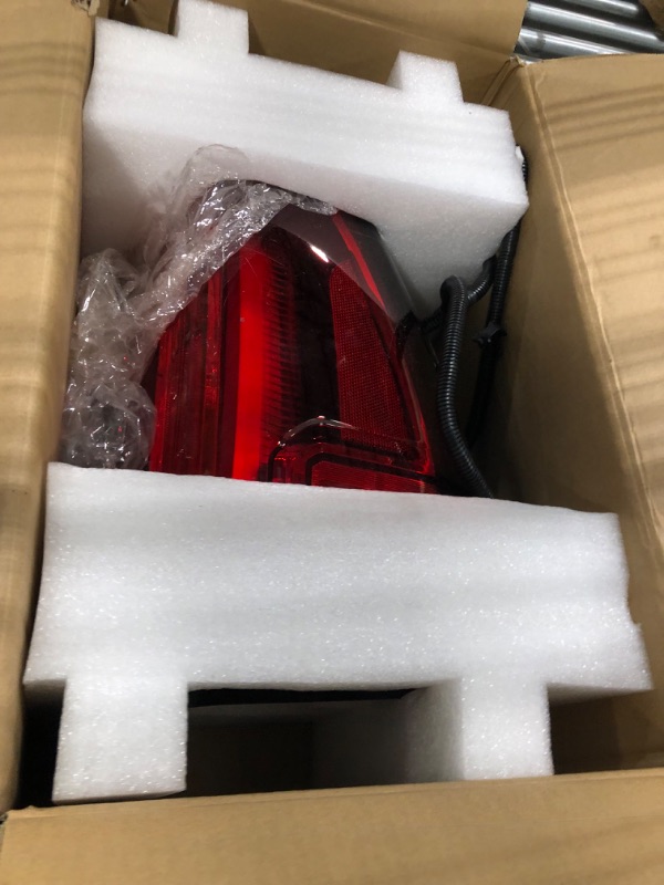 Photo 2 of Duolctrams LED Type Tail Light Rear Lamp Assembly Left Driver Side Compatible with 2019-2023 GMC Sierra 1500/2500HD/3500HD(w/Factory LED Tail Light Models Only) 86820473 LED Type Left(Driver Side)