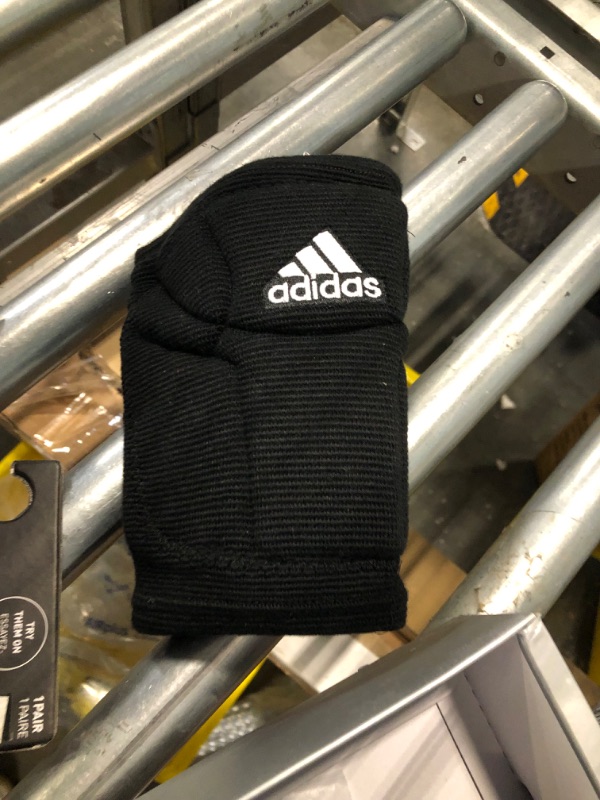 Photo 3 of adidas Unisex-Adult Elite Knee Pad Medium Black/White