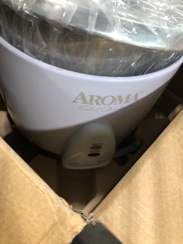 Photo 2 of Aroma Housewares Select Stainless Rice Cooker & Warmer with Uncoated Inner Pot, 14-Cup(cooked) / 3Qt, ARC-757SG 14-Cup(cooked) / 3Qt. Rice Cooker