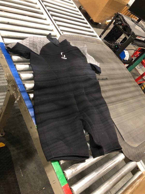 Photo 2 of ZCCO Wetsuit 3XL