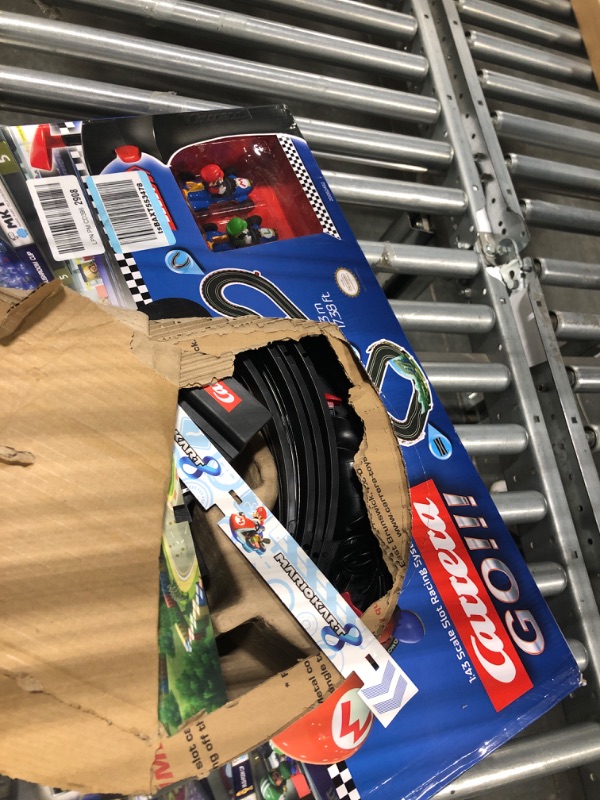 Photo 3 of Carrera GO!!! 62492 Mario Kart Mach 8 Electric Slot Car Racing Track Set 1:43 Scale feat. Mario and Luigi