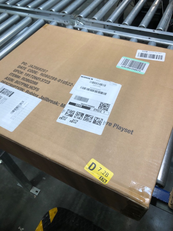 Photo 1 of Roblox Action Collection - Jailbreak: Museum Heist Playset [Includes Exclusive Virtual Item] & Action Collection - Legends of Roblox Six Figure Pack Museum Heist + Legends of Roblox
