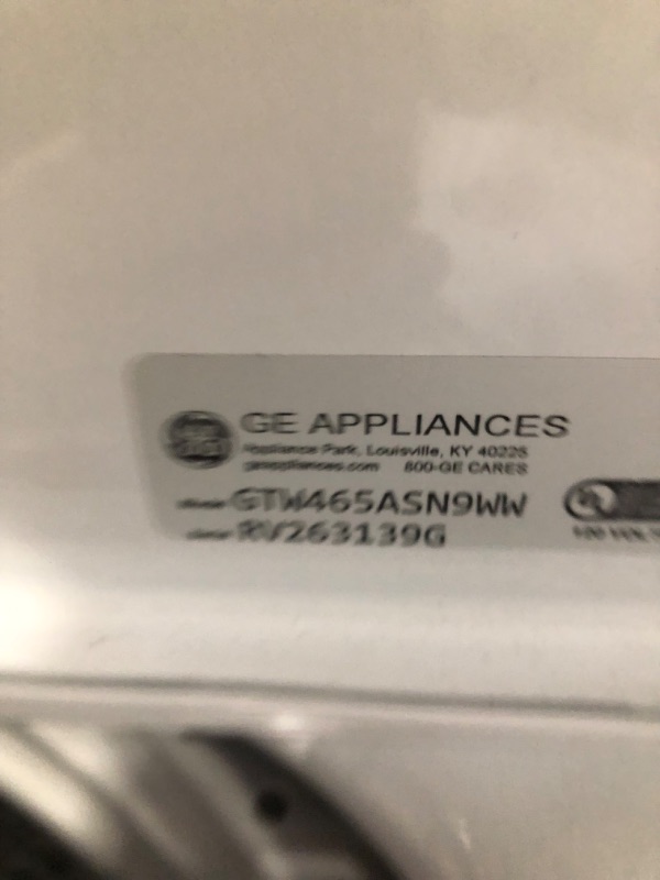 Photo 7 of GE 4.5-cu ft High Efficiency Agitator Top-Load Washer (White)