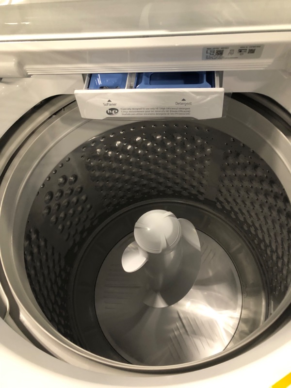 Photo 6 of LG 4.1-cu ft Agitator Top-Load Washer (White)