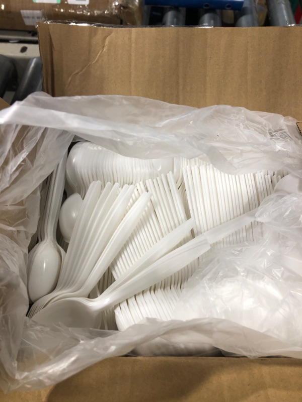 Photo 1 of 1,000 Plastic Disposable Soup Spoons Bulk White Medium Weight Disposable Silverware Plastic Cutlery Spoons Soup Spoons White