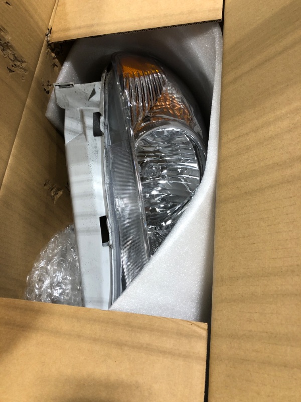 Photo 3 of ALZIRIA Headlight Assembly Compatible 2003-2008 2003 2004 2005 2006 2007 2008 03 04 05 06 07 08 Toyota Corolla Driver Side and Passenger Side (Chrome Housing Amber Reflector)