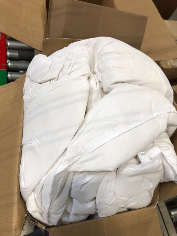 Photo 3 of Airensky Goose Down Comforter King Size - White Duvet Insert - Breathable Goose Down & Feather 60oz Filling - Extra Fluffy Thick Cloud Hotel Luxurious Comforters for All Season (106”x90”) Queen - All seaon weight