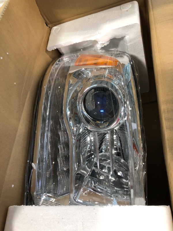 Photo 2 of Evan Fischer Passenger Side Headlight Compatible with 2013-2018 Ram 1500, 2019-2022 Ram 1500 Classic, 2013-2018 Ram 2500 & 2013-2018 Ram 3500 - CH2503242C