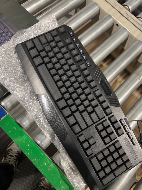 Photo 4 of **** USED NEEDS CLEANED **** Redragon S101 Gaming Keyboard, M601 Mouse, RGB Backlit Gaming Keyboard, Programmable Backlit Gaming Mouse, Value Combo Set [New Version] Black