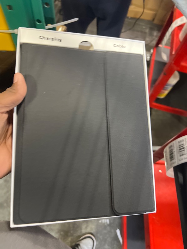 Photo 1 of iPad Keyboard Case Pro 2022 11-inch(4th Gen),Air 5th 4th Gen 2022/2020, Pro 11 1st/2nd/3rd 2018/2020/2021, 10.9 inch Case with Pencil Holder, Backlit Detachable BT Keyboard, Smart Folio(Black) 10.9"/11" for Air 5/Air 4/Pro 1st/2nd/3rd/4th Gen Black