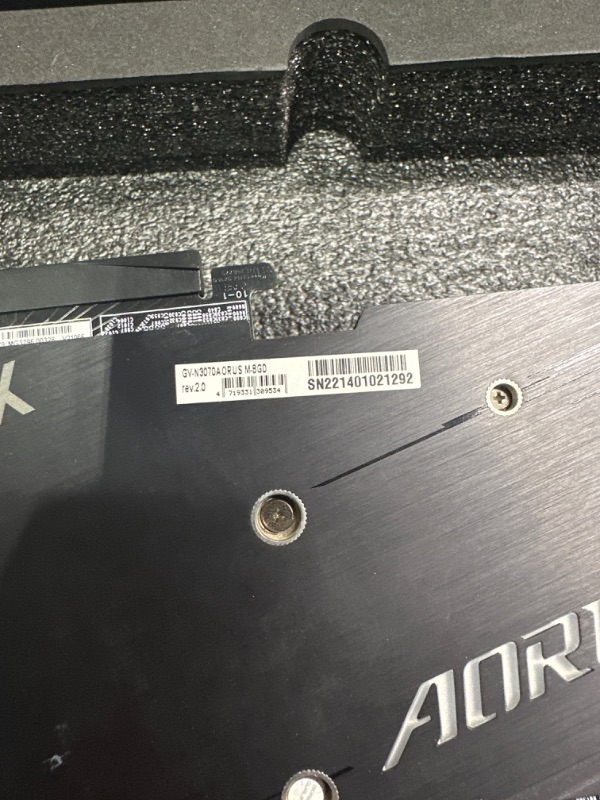Photo 4 of GIGABYTE AORUS GeForce RTX 3070 MASTER 8GB GDDR6 PCI Express 4.0 ATX Video Card GV-N3070AORUS M-8GD (rev. 2.0) (LHR)