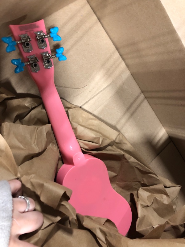 Photo 3 of First Act Discovery Play - Ukulele Feat. Minnie Mouse and Daisy Duck, Your Child’s Favorite Disney Characters, Ukulele for Beginners, Musical Instruments for Toddlers and Preschoolers