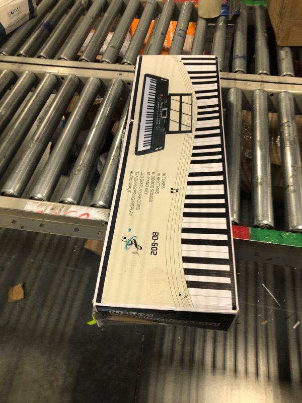 Photo 1 of 61 keys keyboard piano, Electronic Digital Piano with Built-In Speaker Microphone, Sheet Stand and Power Supply, Portable piano Keyboard Gift Teaching for Beginners