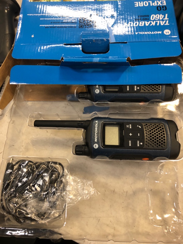 Photo 2 of MOTOROLA SOLUTIONS Talkabout T460 Rechargeable Two-Way Radio Pair (Dark Blue)