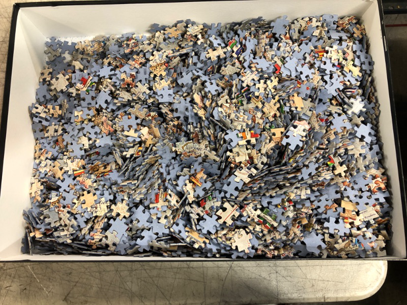 Photo 2 of 4,000 Piece Puzzle - The World Map