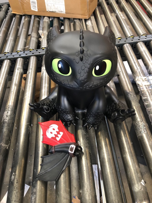 Photo 2 of Beast Kingdom How to Train Your Dragon: Toothless Vinyl Piggy Bank, Multicolor