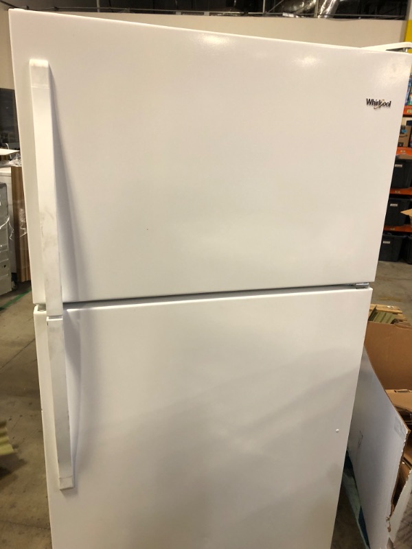 Photo 2 of Whirlpool 20.5-cu ft Top-Freezer Refrigerator (White)