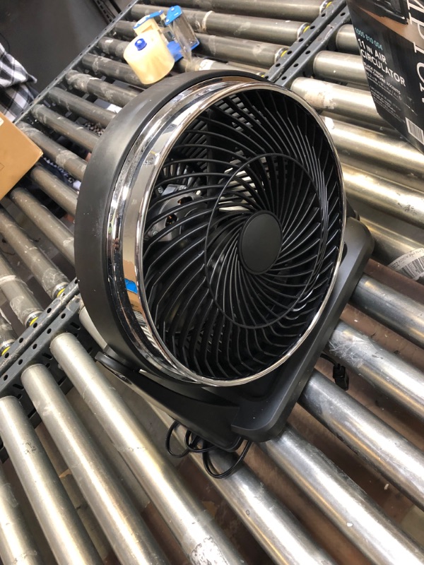 Photo 2 of 11 in. 3 Speed Portable Desk Fan in Black
