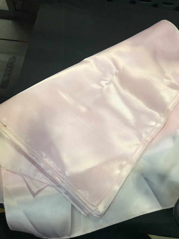 Photo 1 of 16PCS OF PINK FABRIC 