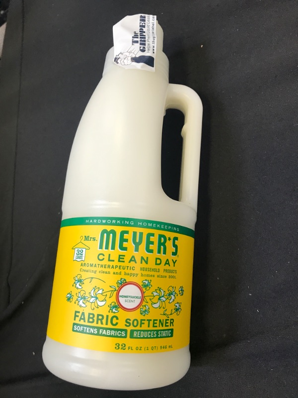 Photo 2 of Mrs. Meyer's Liquid Fabric Softener, Infused with Essential Oils, Paraben Free, Honeysuckle, 32 oz (32 Loads) 32 Fl Oz (Pack of 1)