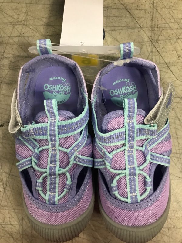 Photo 2 of OshKosh Girl's Everyplay Flexible Outsole Bump Toe Sandal – Sz 8
