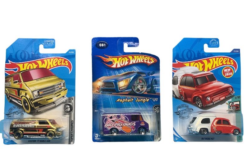 Photo 1 of 985362… 3 hot wheels die cast specialty cars