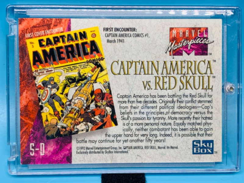 Photo 2 of 985532…1992 marvel masterpieces captain America vs red skull card 5-D in hard plastic case 