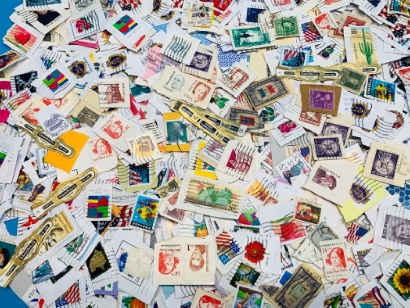 Photo 5 of 985572…hundreds and hundreds of misc used stamps