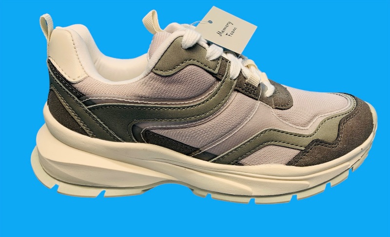 Photo 1 of 985607…women’s size 7.5 memory foam sneaker shoes 