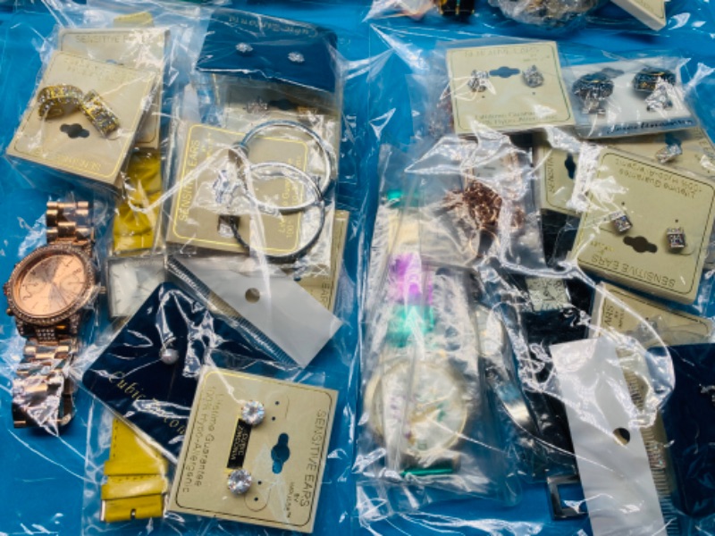Photo 4 of 985649…4 pounds of fashion watches and earrings-watches need batteries replaced - jewelry -pierced earrings 