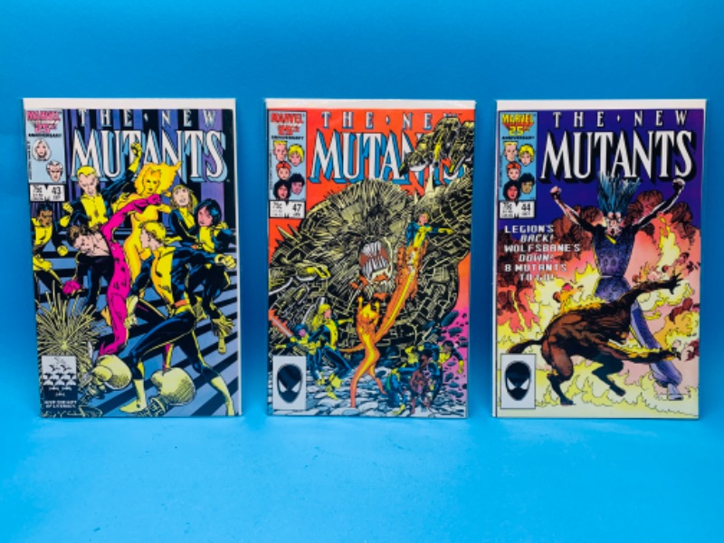 Photo 1 of 985733…3 vintage $.75 new mutants  comics in plastic sleeves 