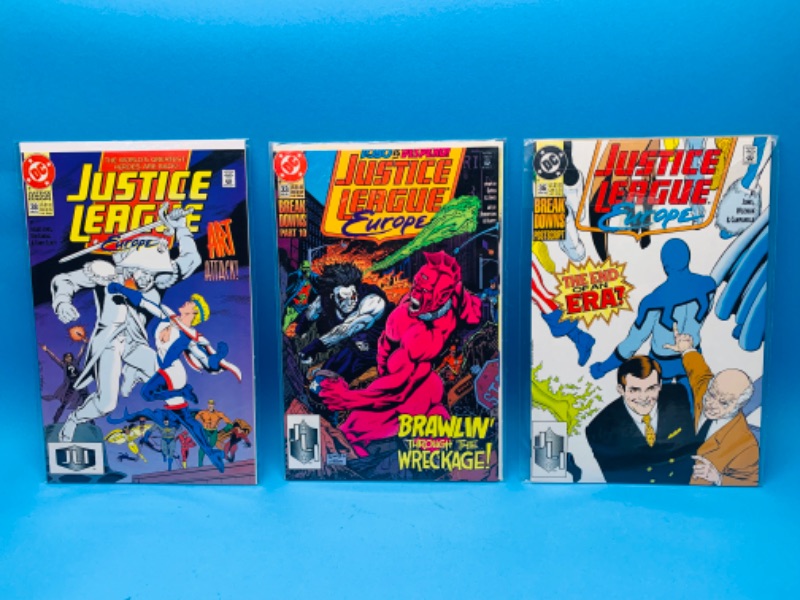 Photo 1 of 985742…3 vintage justice league Europe  comics in plastic sleeves 