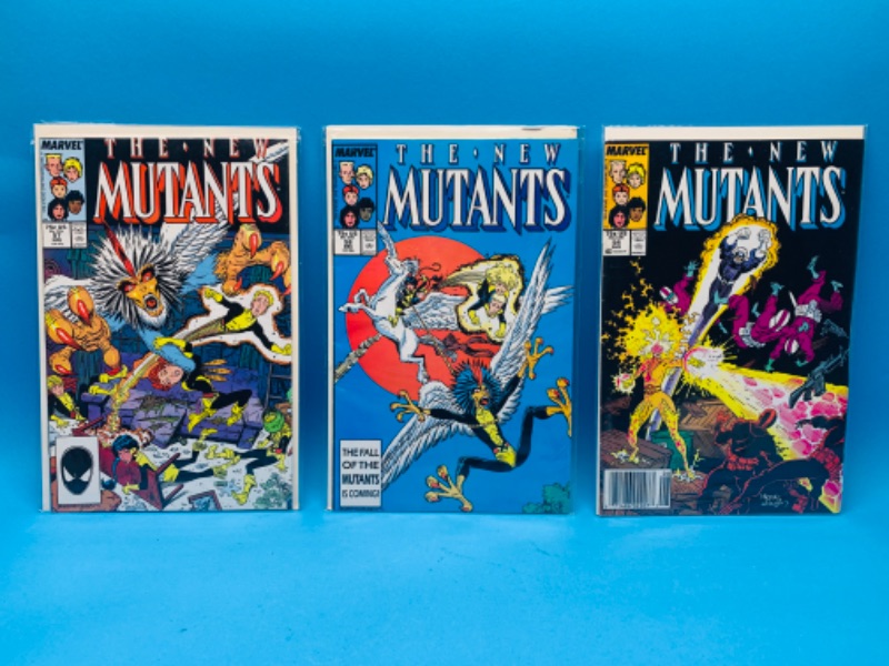 Photo 1 of 985744…3 vintage $.75 new mutants  comics in plastic sleeves 