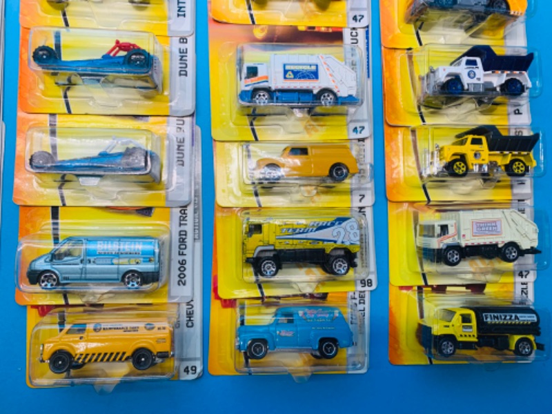 Photo 3 of 985804…48 matchbox die cast cars