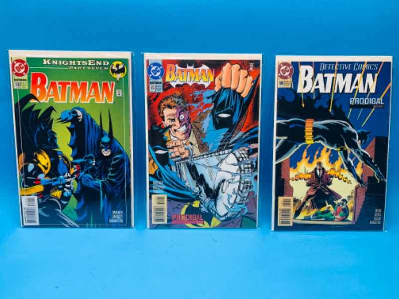 Photo 1 of 985829…3 Batman comics in plastic sleeves 