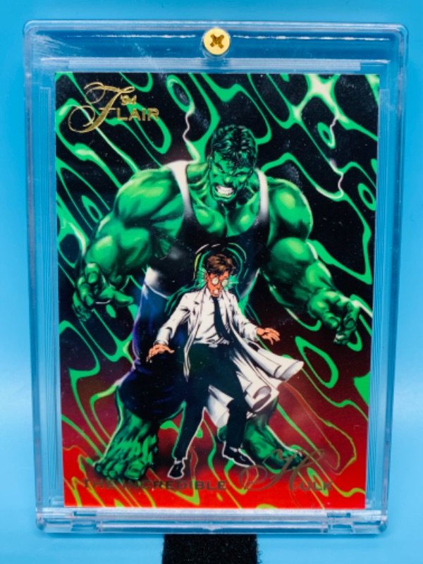 Photo 1 of 985840…Flair origin of the Incredible Hulk card 2 in hard Plastic case 