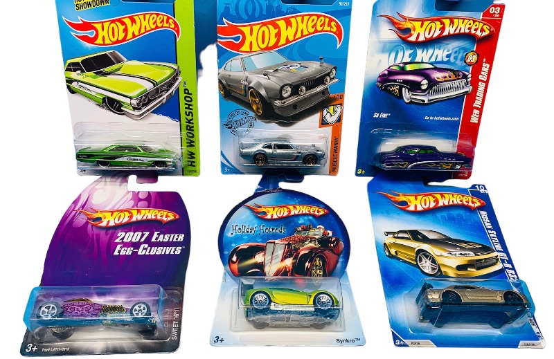 Photo 1 of 985998… 6 hot wheels die cast cars 