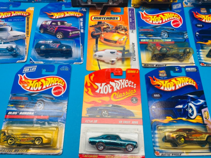Photo 3 of 986090…die cast cars with some package damage 