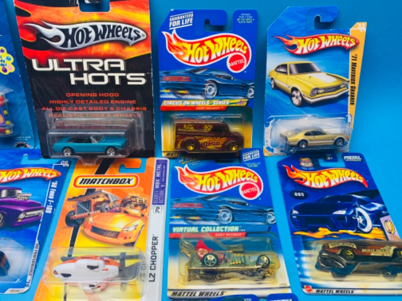 Photo 4 of 986090…die cast cars with some package damage 