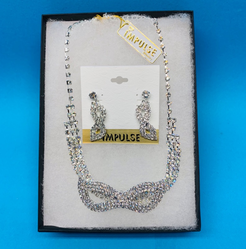 Photo 2 of 986403…impulse fashion necklace and pierced earrings set in gift box