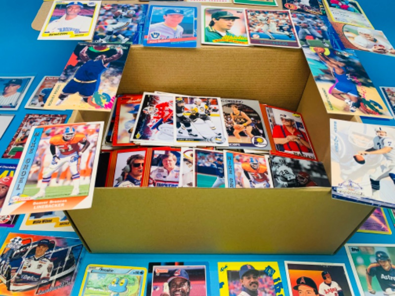 Photo 3 of 986449…800+ sports trading cards in box