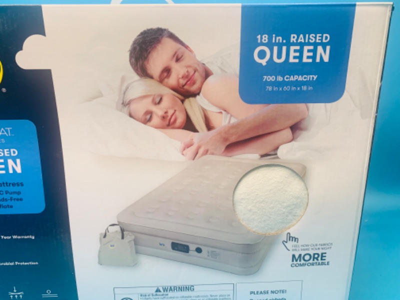 Photo 2 of 986583…Serta 18 inch raised queen never flat airbed with built in pump 