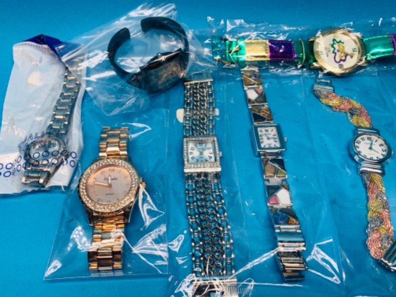 Photo 4 of 986750…10 ladies fashion watches-will need batteries replaced -in gift box