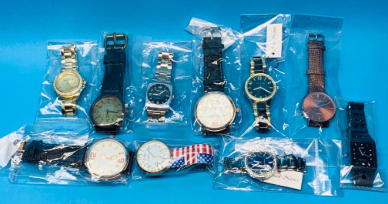 Photo 1 of 986752… 10 mens fashion watches-will need batteries replaced -in gift box