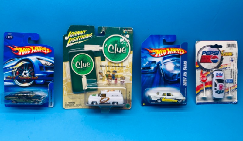 Photo 1 of 986764…4 die cast cars